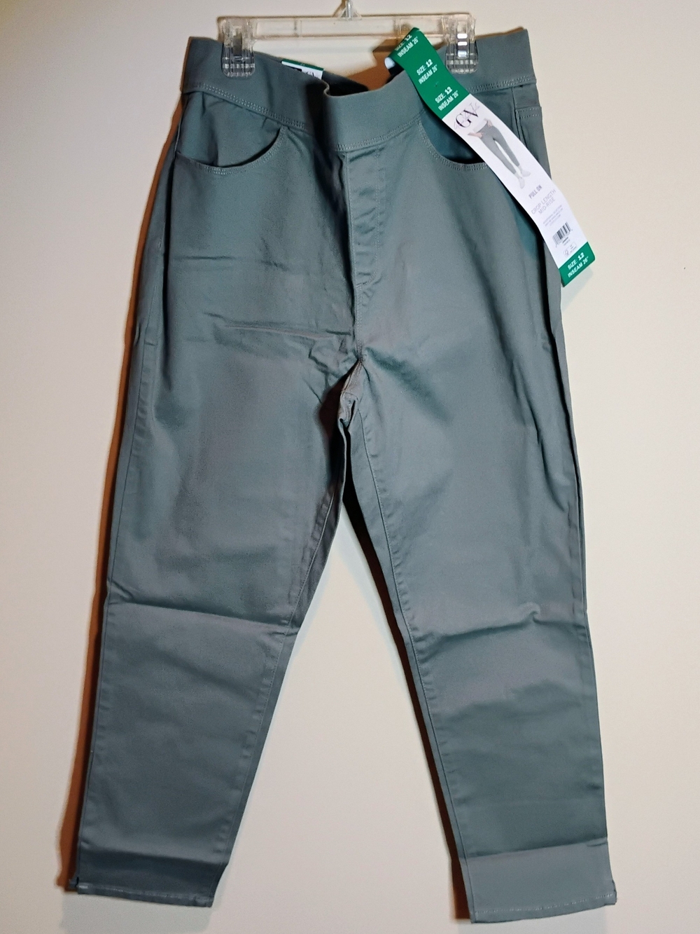G Vanderbilt Pull On Cropped Midrise Pants Sizes 10 & 12  Tapered Leg Green